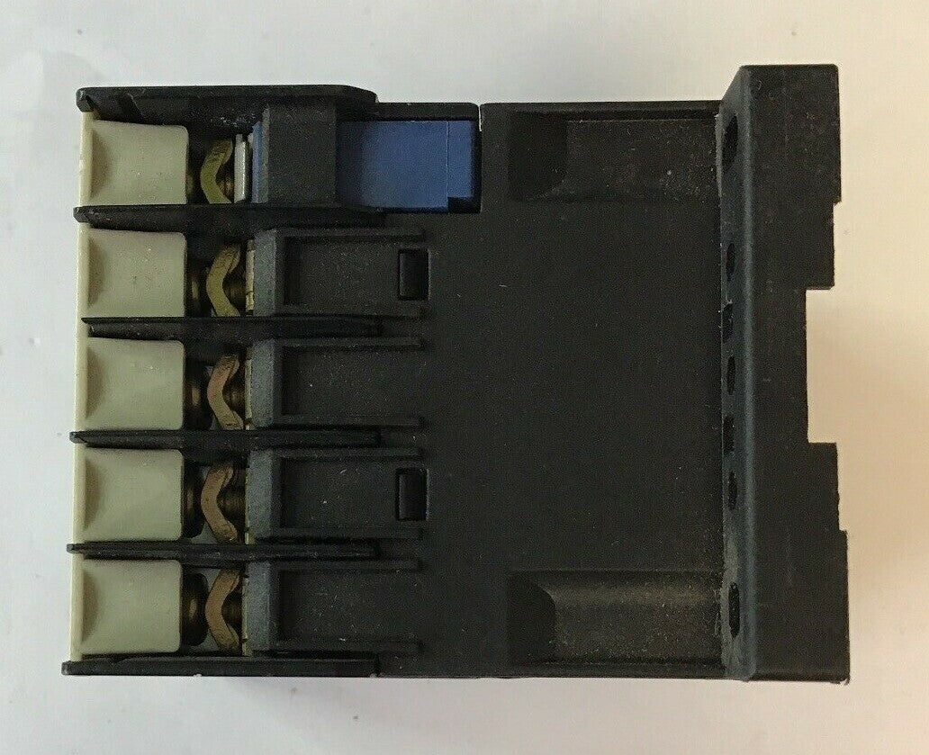 TELEMECANIQUE LP4K 0901 BW3 CONTACTOR 600VAC 20A***LOTOF2***