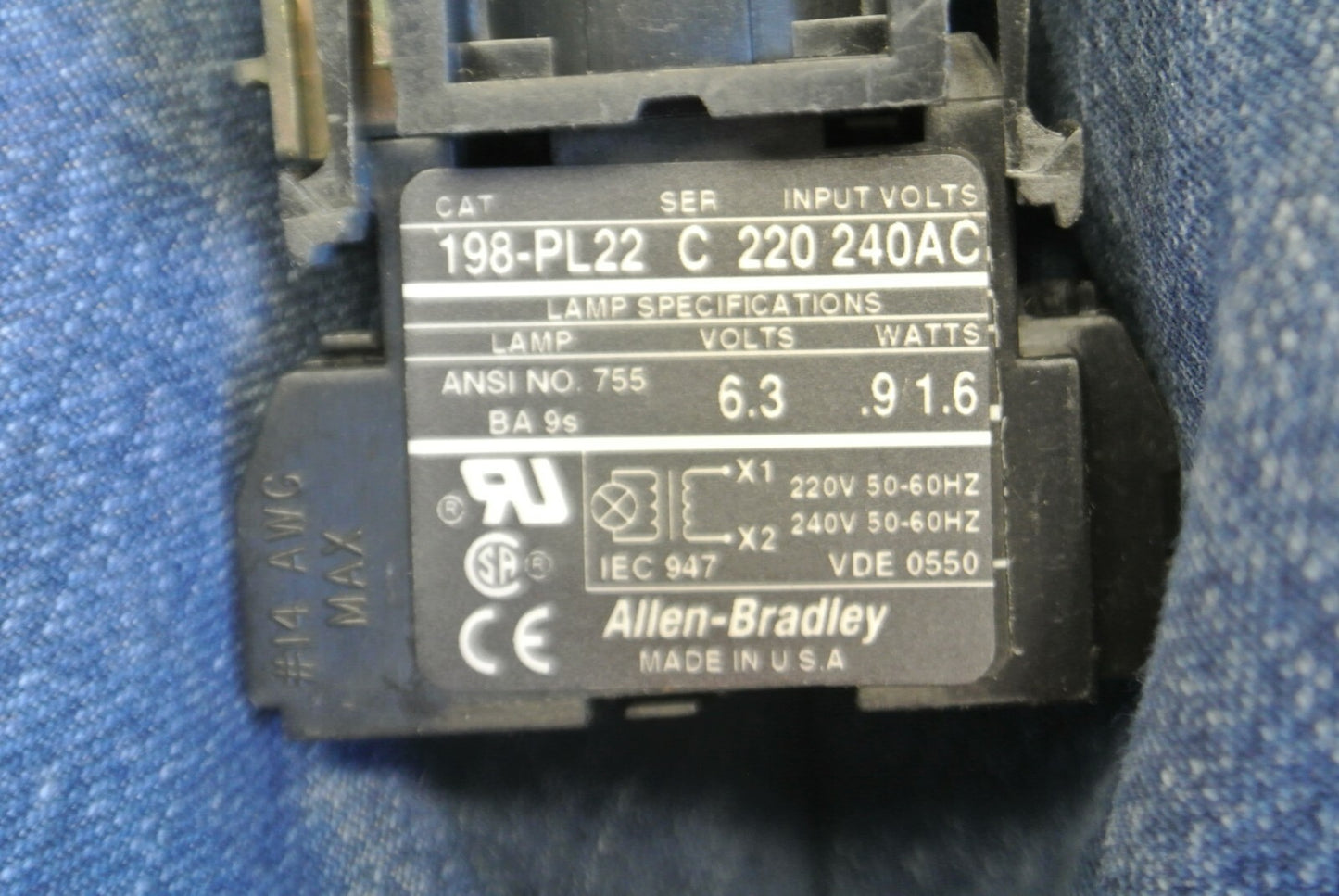 ALLEN-BRADLEY 198-PL22R / PILOT LIGHT KIT / 240VAC / RED / NEW SURPLUS 198-PL22