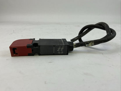 OMRON D4GS-N2R-5 DOOR SWITCH