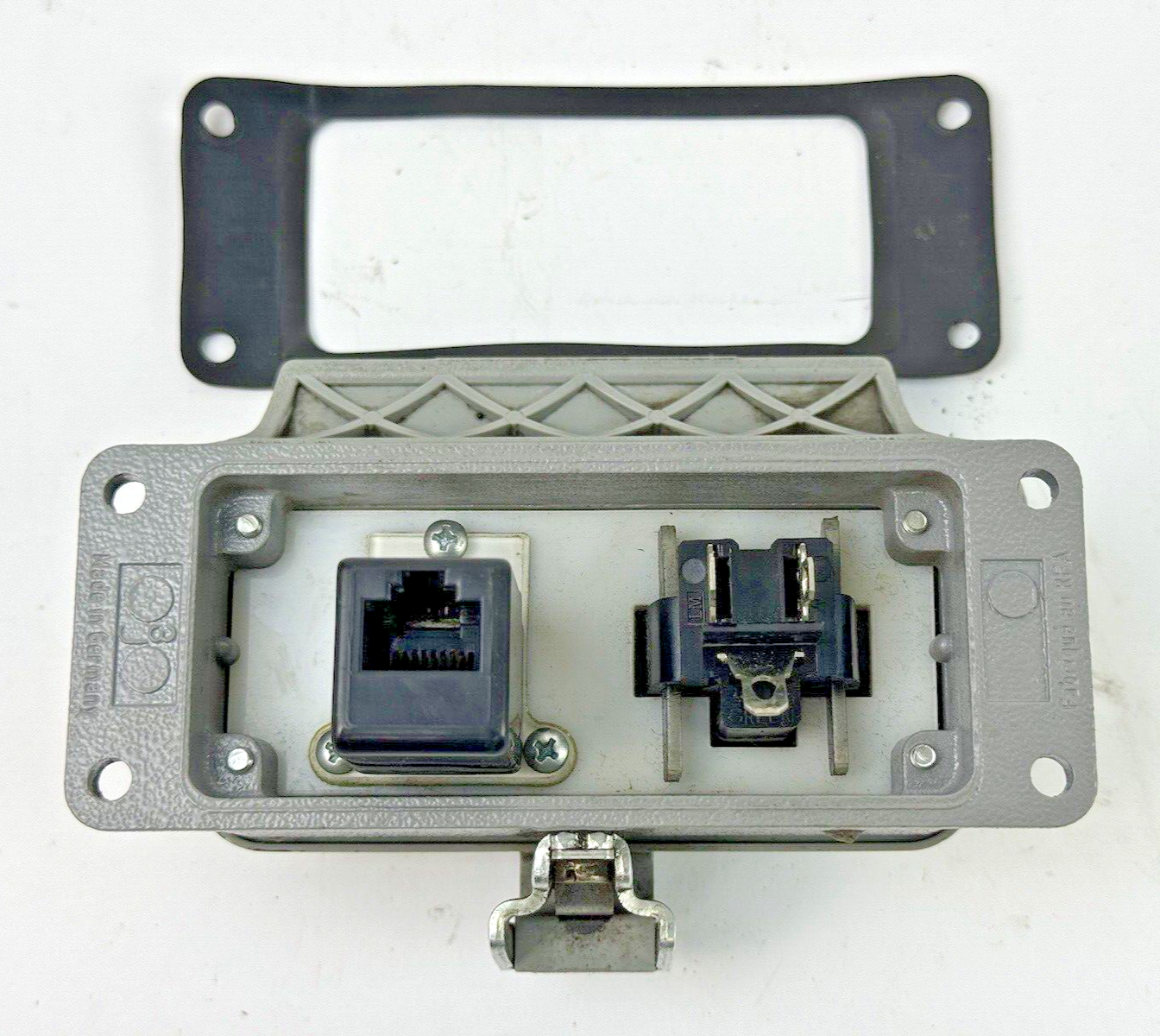 GRACE PORT - P-R2-F3R0-U204 - INTERFACE - USB/ETHERNET - 120 VAC/ 5A MAX
