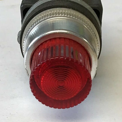 SQUARE D 9001KM34  PUSH BUTTON 24VAC/DC SER.A RED CAP