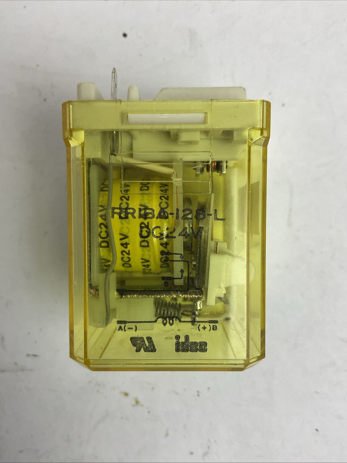 IDEC RRIBA-128-L DC24V RELAY (LOT OF 2)