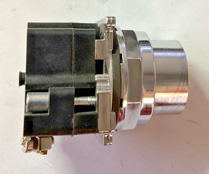 EATON 10250ED1197 ILLUMINATED PUSH BUTTON 120V SER.B2 WITHOUT GUARD