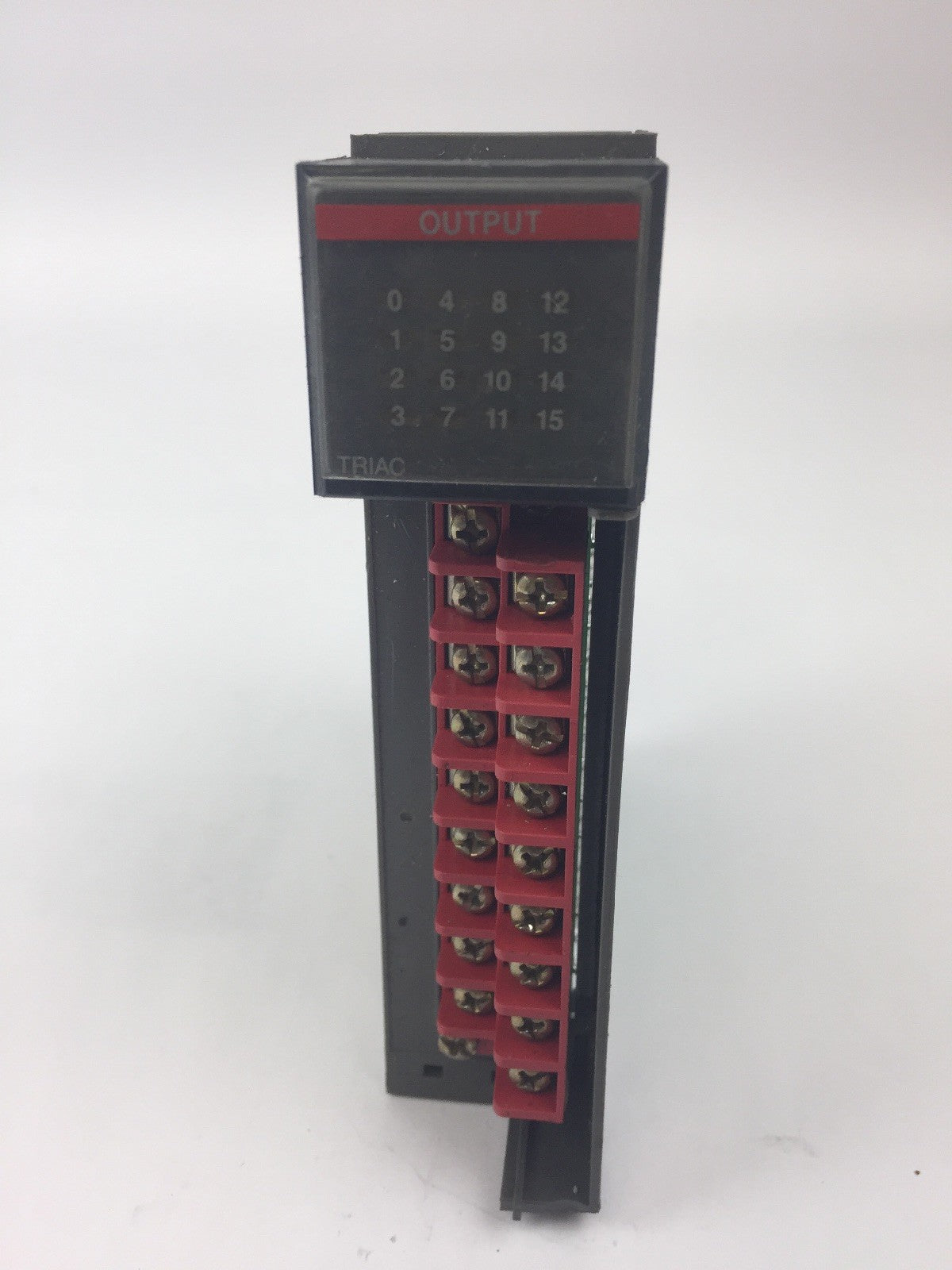 ALLEN-BRADLEY 1746-OA16 SER. D OUTPUT MODULE