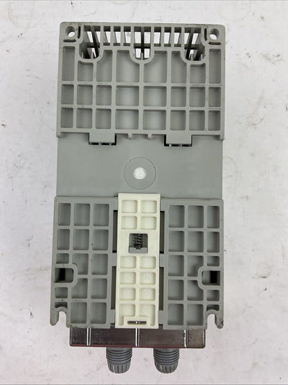 ALLEN BRADLEY 22B-D1P4N104 AC DRIVE SER A FRN: 6.02 POWER FLEX 40 0.4kW/0.5HP
