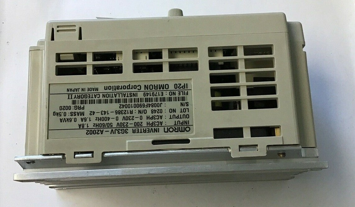 OMRON 3G3JV SYSDRIVE INVERTER 200V 3PH 0.2KW COVER IS LOOSE CLIPS **PARTS ONLY**