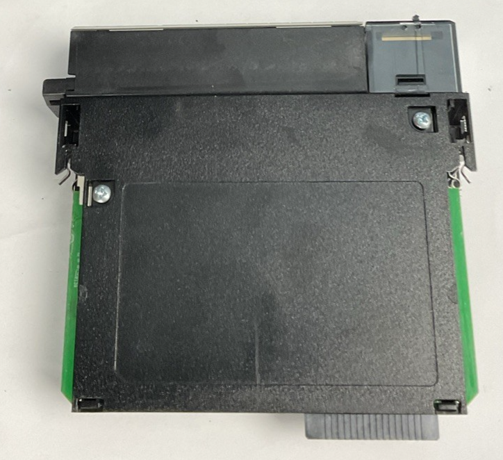 ALLEN BRADLEY 1756-OV16E DC OUTPUT 30VDC SINK SER.A
