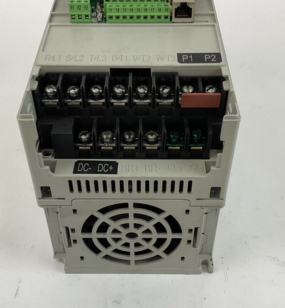 ALLEN BRADLEY 22B-E9P9N104 AC DRIVE 7.5HP 600V FRN6.01 11.2A 3PH