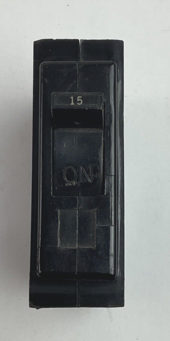 GENERAL ELECTRIC R115 CIRCUIT BREAKER 15A 1POLE 120/240VAC ***LOTOF9***