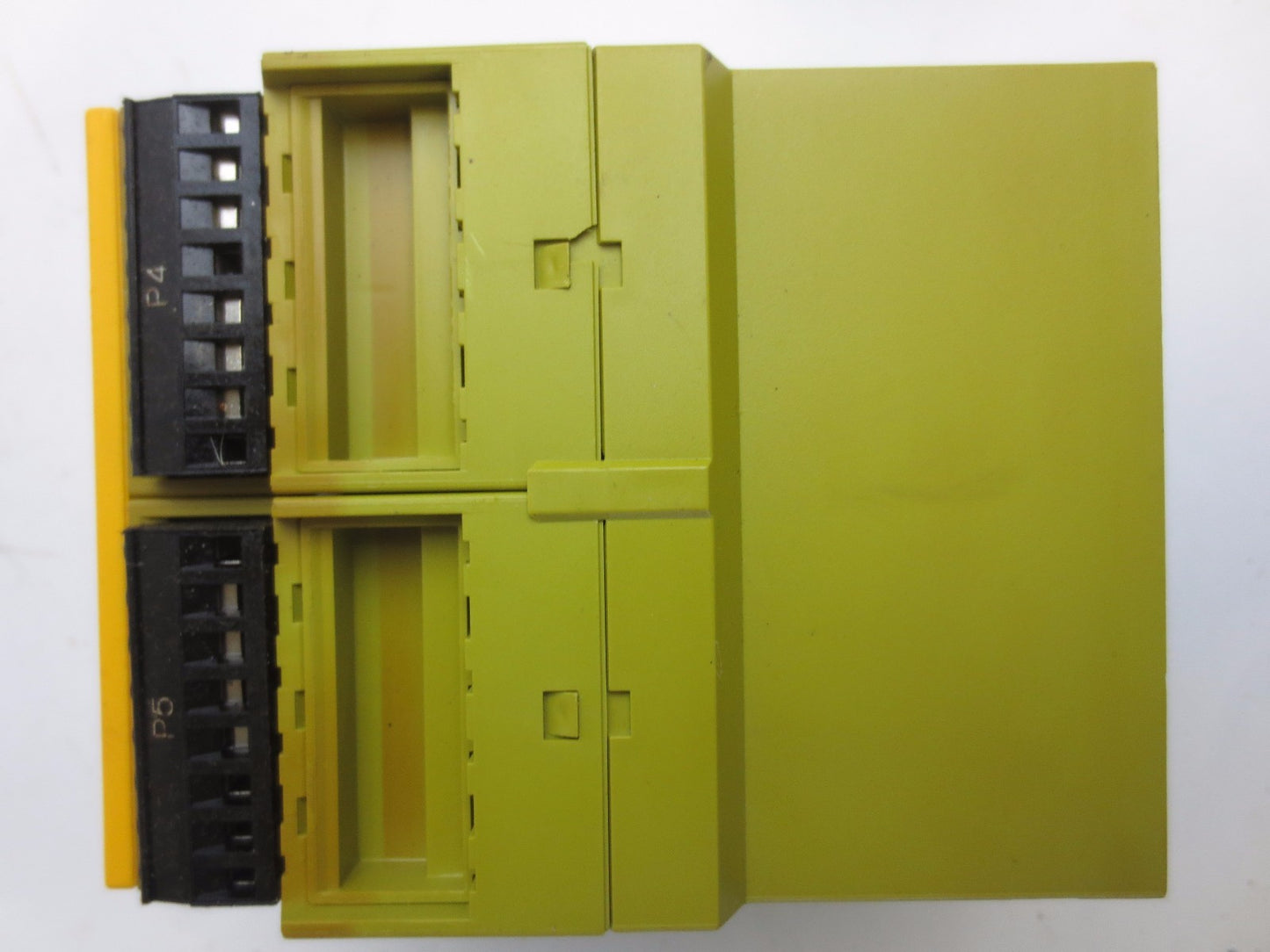 PILZ PZE 9P 777140  SAFETY RELAY - 24VAC/DC 8 n/o, 1 n/c - 9.5VA, 3.5W, 50-60Hz