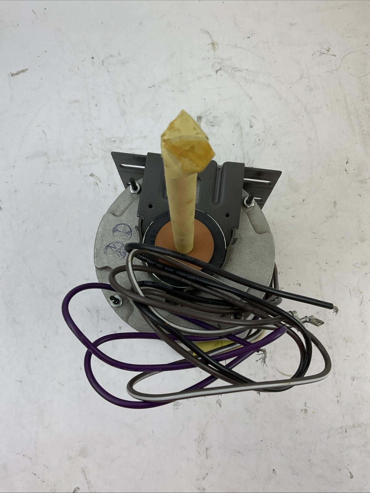 DAYTON 3M217J CONDENSER FAN MOTOR 1/3HP 1075RPM 208-230V 60HZ 2.2-2.5A 1PH