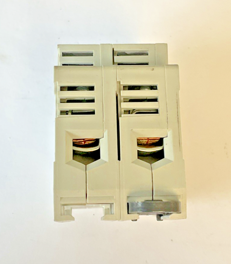 ALLEN BRADLEY 1492-FB2C30-L FUSE HOLDER 30A 600V SER.B