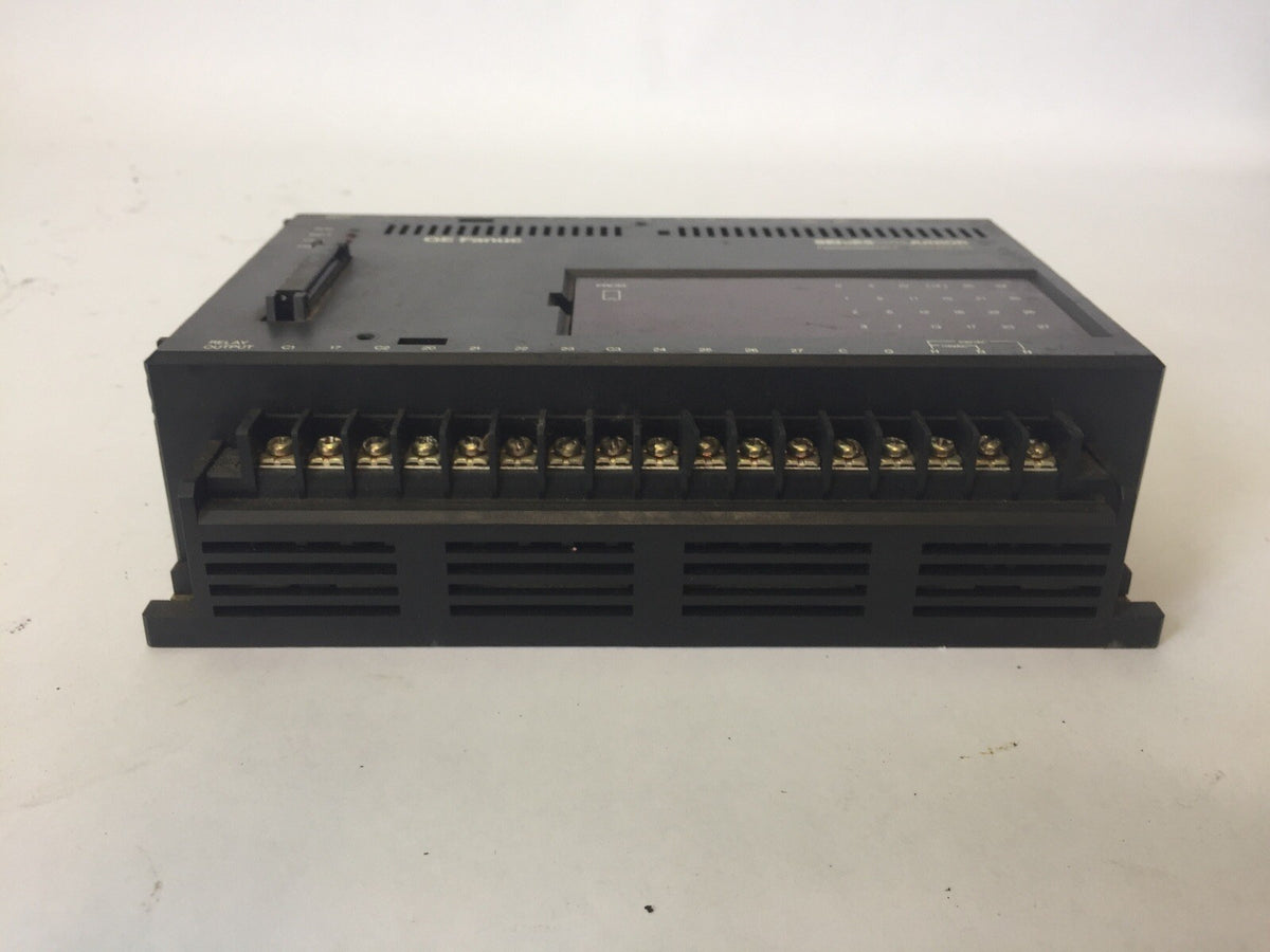 GE FANUC IC609SJR120C PROGRAMMABLE CONTROLLER 24VDC IN/RELAY OUT 115/230VAC