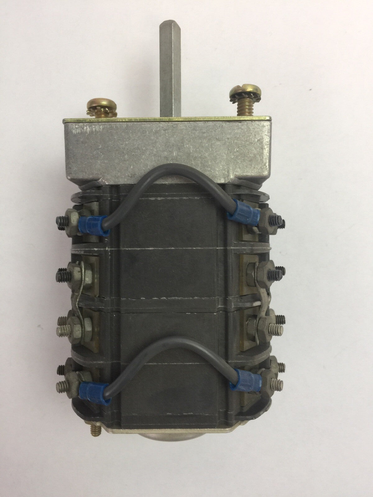 WESTINGHOUSE 658A615G02 TYPE W2 SWITCH 600V 20A ROTARY SWITCH MISSING HANDLE
