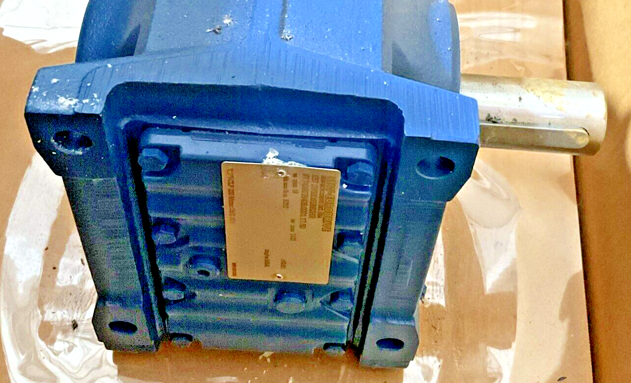 SEW-EURO DRIVEK 57 DR580S6BE2HR GEAR MOTOR 0.75HP 1120/18RPM 60HZ