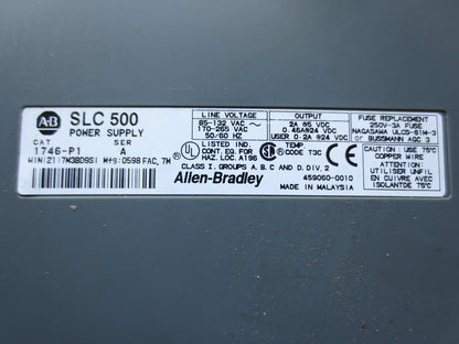 ALLEN-BRADLEY 1746-P1 POWER SUPPLY in 1746-A7 CHASSIS / RACK