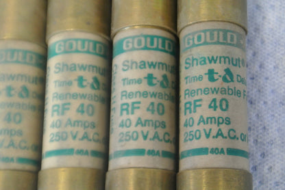 MIXED LOT of 9 RENEWABLE FUSES / 40A / 250V / GOULD-SHAWMUT, ECONOMY