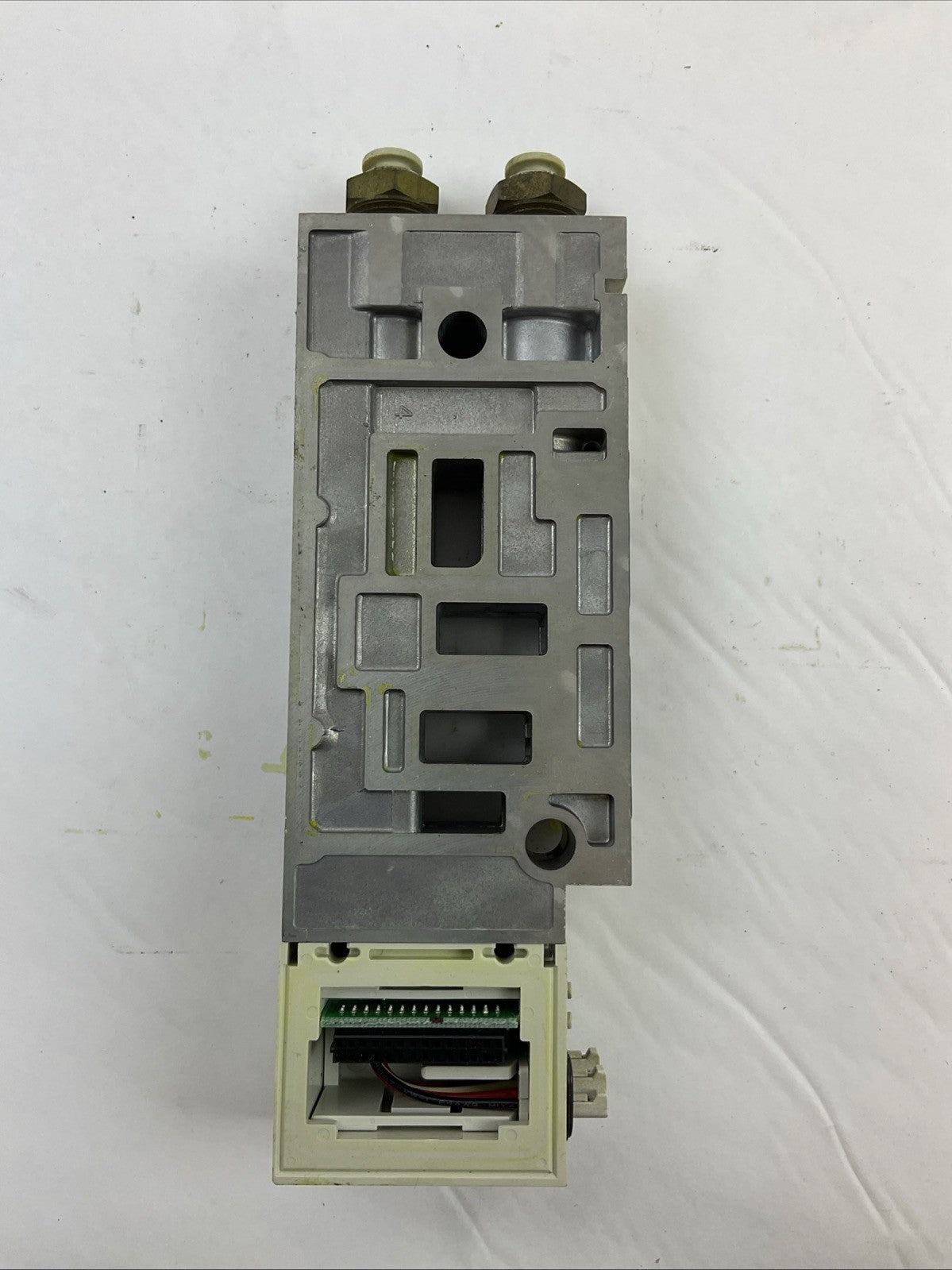SMC MANIFOLD VALVE VQ 4000 (LOT OF 3)