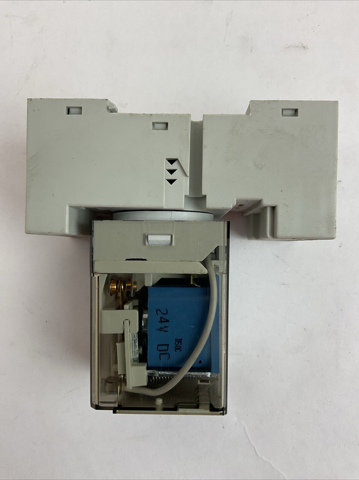 ALLEN BRADLEY 700-HA33Z24 SER D RELAY 700-HN205 SER A RELAY SOCKET 10A 300V
