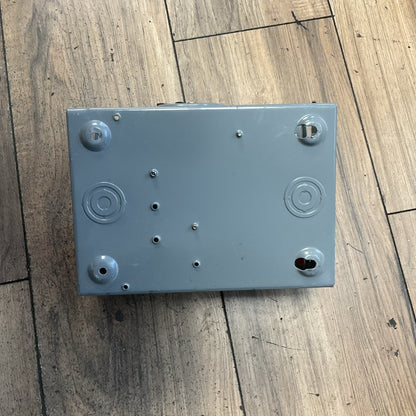 SQUARE D D221N FUSIBLE DISCONNECT SWITCH SER.E3 30A 240VAC 3PH 60HZ