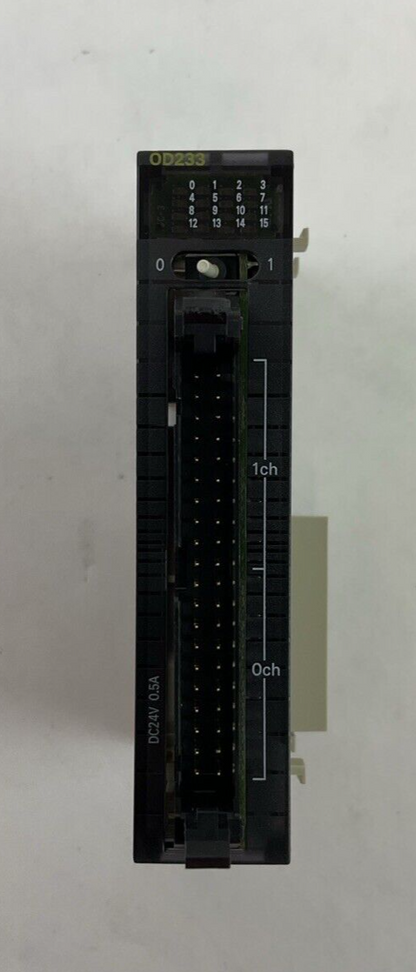 OMRON CJ1W-OD233 OUTPUT UNIT 24VDC 0.5A