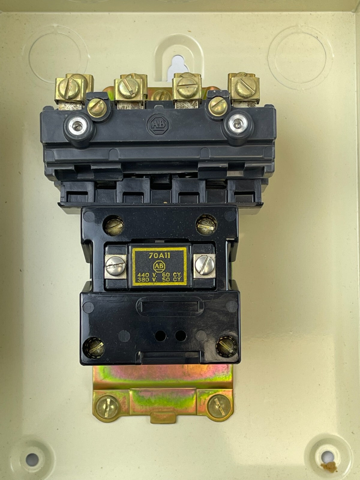ALLEN BRADLEY 702AAD93 - SERIES K - AC LIGHTING CONTACTOR