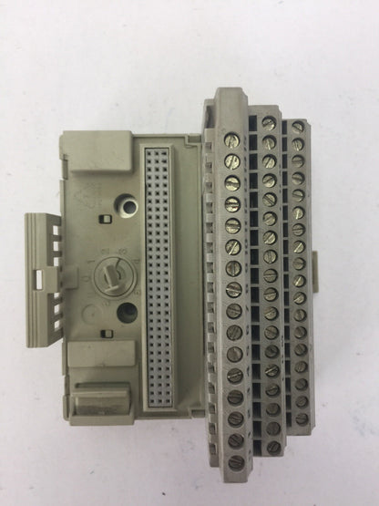 ALLEN BRADLEY 1794-TB3/A FLEX I/O TERMINAL BLOCK 5VDC 640mA