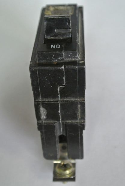 GENERAL ELECTRIC CIRCUIT BREAKER 30A, SINGLE-POLE