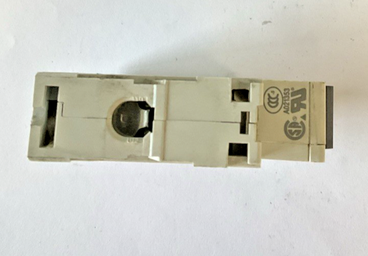 SCHNEIDER ELECTRIC C60 CIRCUIT BREAKER MULTI 9 D 1A 240VAC 10KA