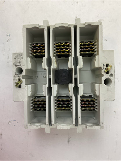 ALLEN BRADLEY CAB6-85 CONTACTOR 600VAC 160A 3PH 75HP COIL 230V 50/60HZ