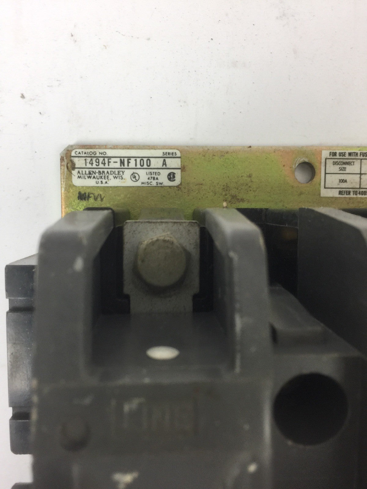 ALLEN BRADLEY 1494FNF100 DISCONNECT SWITCH 1494FC211 FUSE BLOCK ADAPTOR