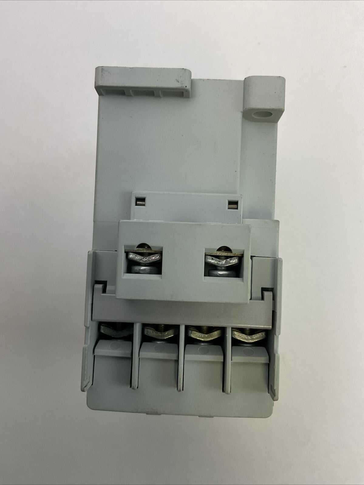 ALLEN BRADLEY 100-C16*10 SER B CONTACTOR  600VAC 30AMP 3PH 15HP COIL 120V 60HZ