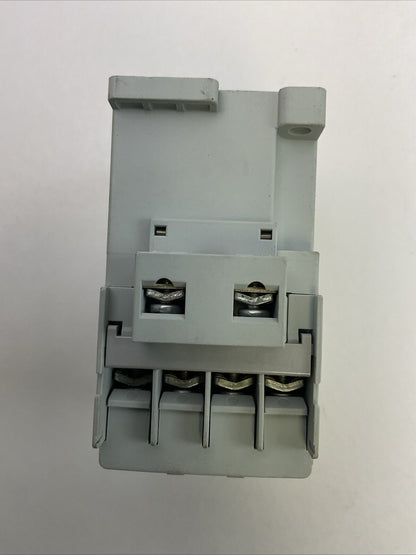 ALLEN BRADLEY 100-C16*10 SER B CONTACTOR  600VAC 30AMP 3PH 15HP COIL 120V 60HZ