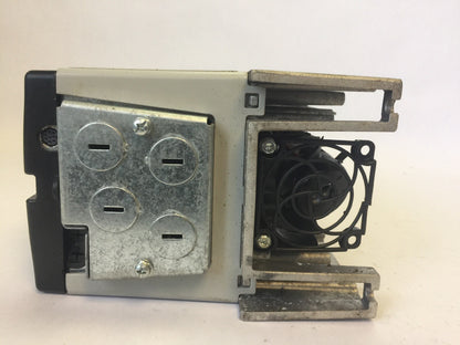 ALLEN BRADLEY POWER FLEX 70 20AB2P2A3AYNNEC0 AC DRIVE SERA INPUT 180-264VAC