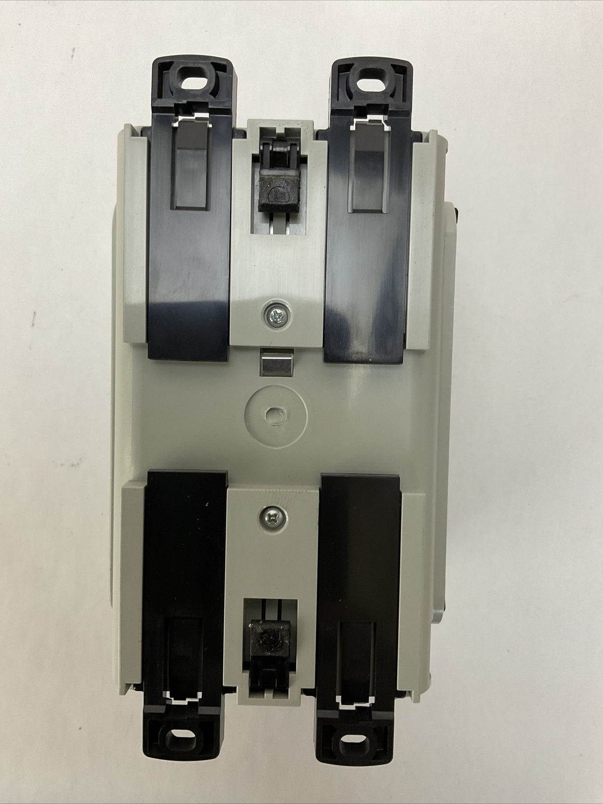 ALLEN BRADLEY 1783-MX08T SER A DIR/VER 10000013903 04 STRATIX 8000 ETHERNET