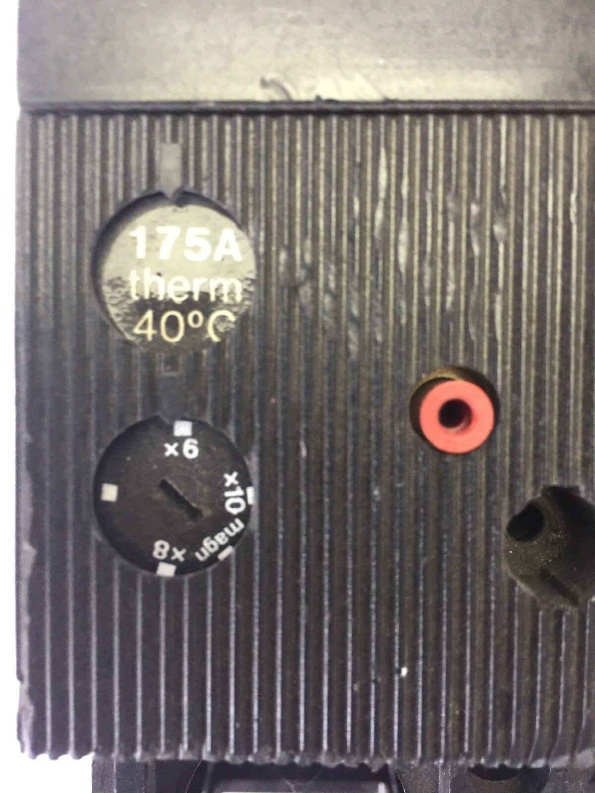 MERLIN GERIN 37006 CIRCUIT BREAKER COMPACT CF250N 480V 60HZ 3 POLE 175A NO TRIP