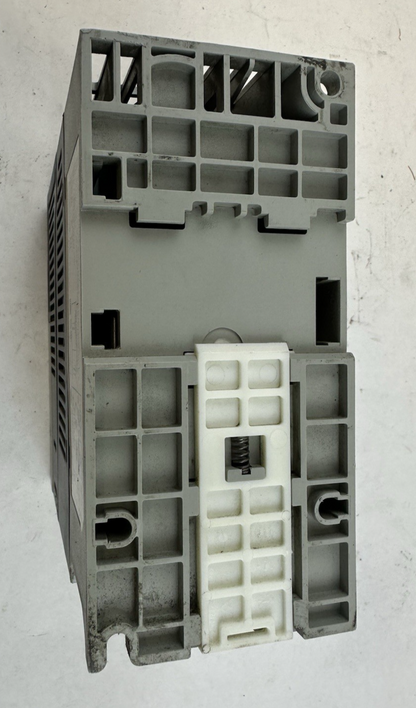 ALLEN BRADLEY 25B-D2P3N104 POWERFLEX 525 FRN:5.001 480V 1HP 2.3A SER.A