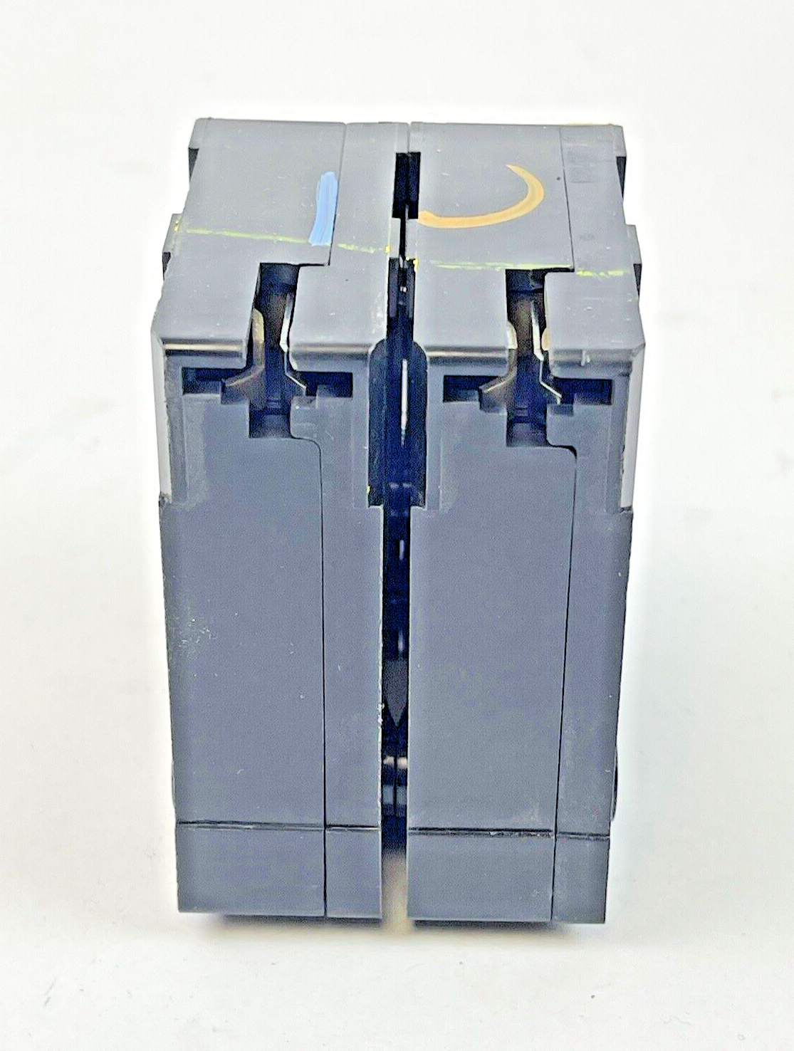 WESTINGHOUSE **BOX OF 12** - QPHW2020 - 20A/2 POLE/240 VAC/QUICKLAG/TYPE P - NEW