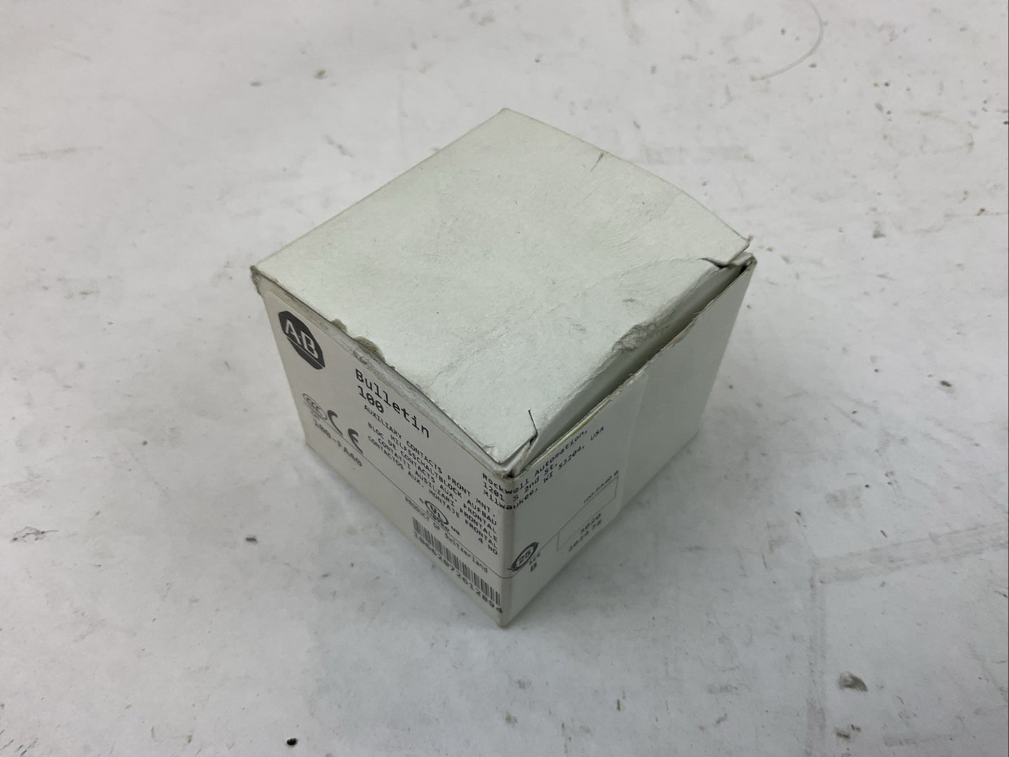 ALLEN BRADLEY 100-FA40 AUXILIARY CONTACT