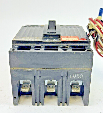 GE - TEC36050 - CIRCUIT BREAKER W/ AUXILIARY SWITCH - 3 POLE/ 600 VAC/ 50 A