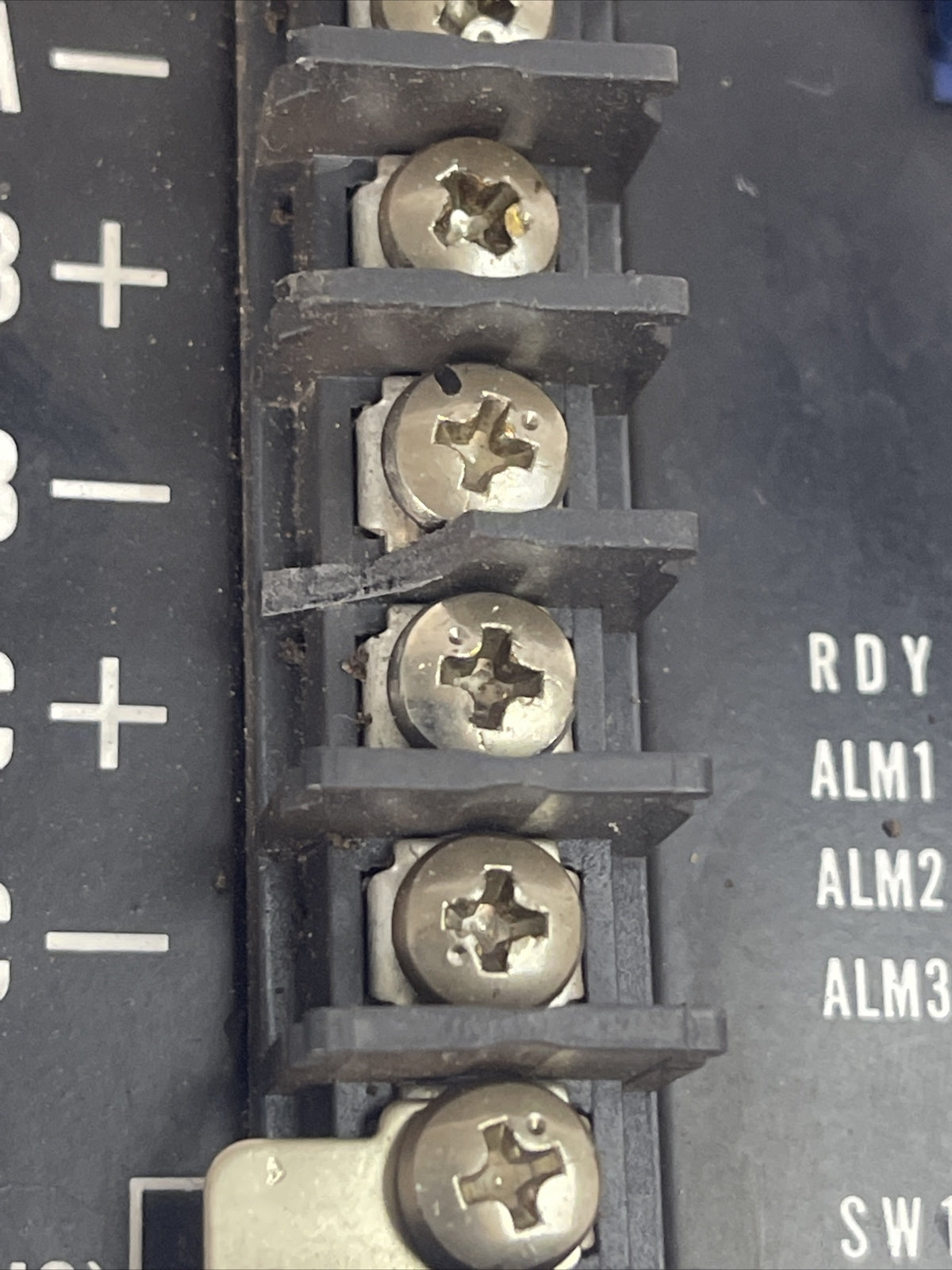 NSK EM0810A15-05 SERVO DRIVE 90-240VAC