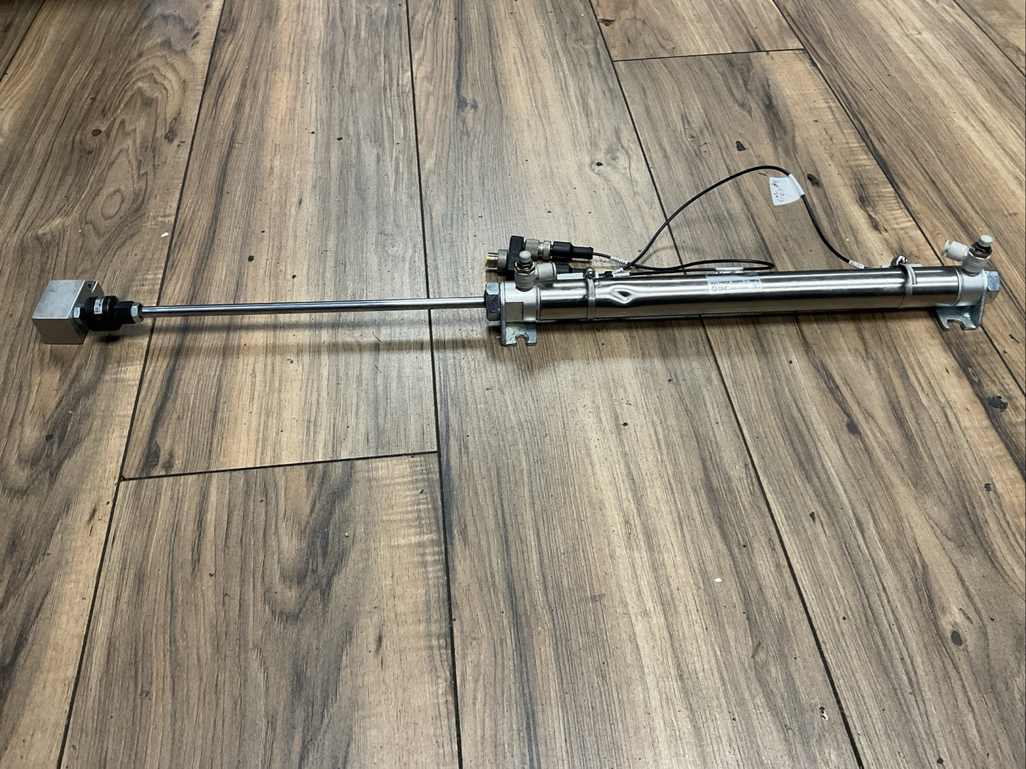 SMC NCDME106-1000C CYLINDER 250PSI (1.7MPa) BALLUFF BMF00C5