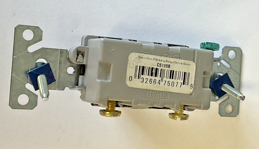 EATON CS120B TOGGLE SWTICH 20A 120/277VAC ****LOTOF8****