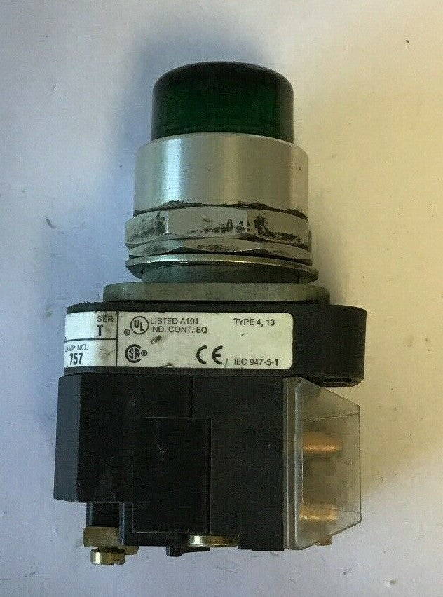 ALLEN-BRADLEY 800T-QT24  SER. T GREEN PUSHBUTTON SWITCH 24VAC/DC #757 LAMP