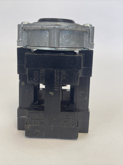 CUTLER HAMMER 10250H479-12 1076 PUSHBUTTON OPERATOR BLACK P.B. BASE MTG.