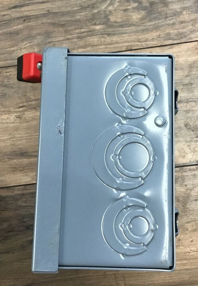 SQUARE D  H361 NON FUSIBLE DISCONNECT SWITCH SER.E1  30A 600VAC/DC