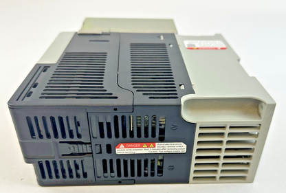 ALLEN BRADLEY 25B-D4P0N104 POWERFLEX 525 AC DRIVE FRN 5.001 SER A W/ 25-JBAA