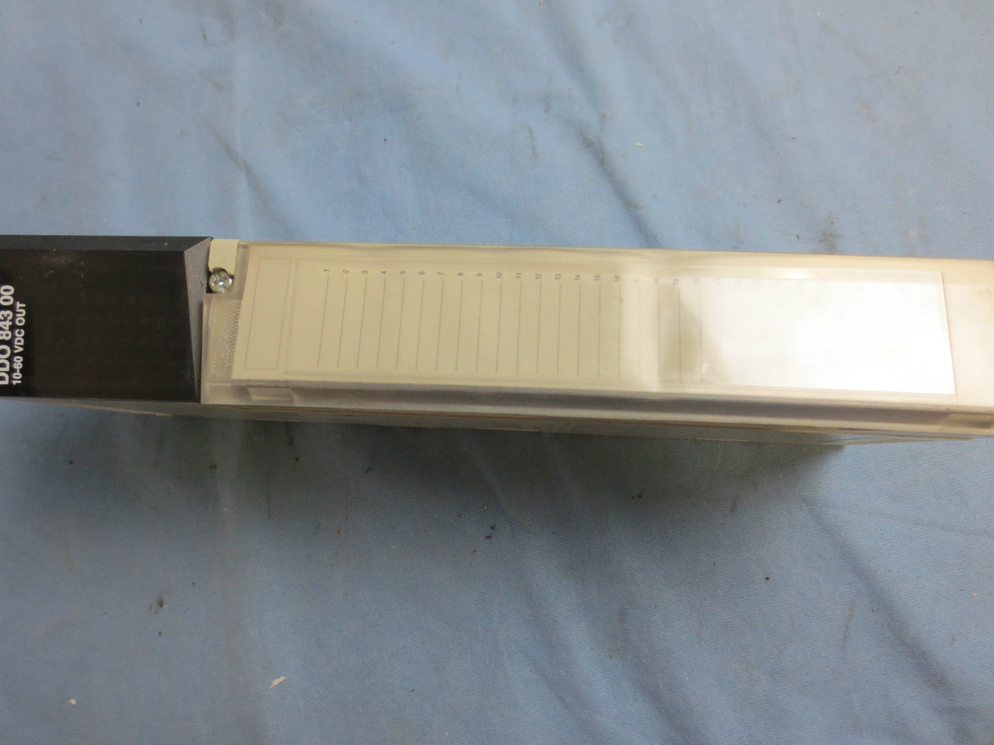 MODICON SCHNEIDER AUTOMATION 140 DDO 843 00 10-60 VDC OUTPUT MODULE