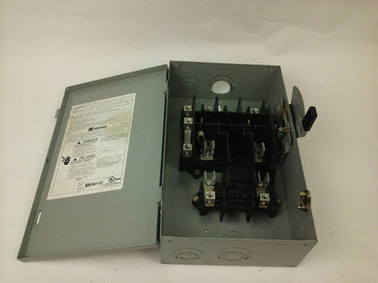 CUTLER HAMMER DG222NGB, SER.B, G.D. SAFETY SWITCH, 60A, 240V, 60HZ, FUSIBLE,USED
