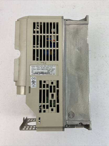 YASKAWA CIMR-E7U42P2 AC VARISPEED E7 DRIVE OUTPUT 3PH 0-480VAC 5.3A 4.0kVA INPUT